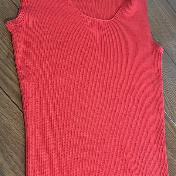 St. John knit tank top - Picture 6 of 8